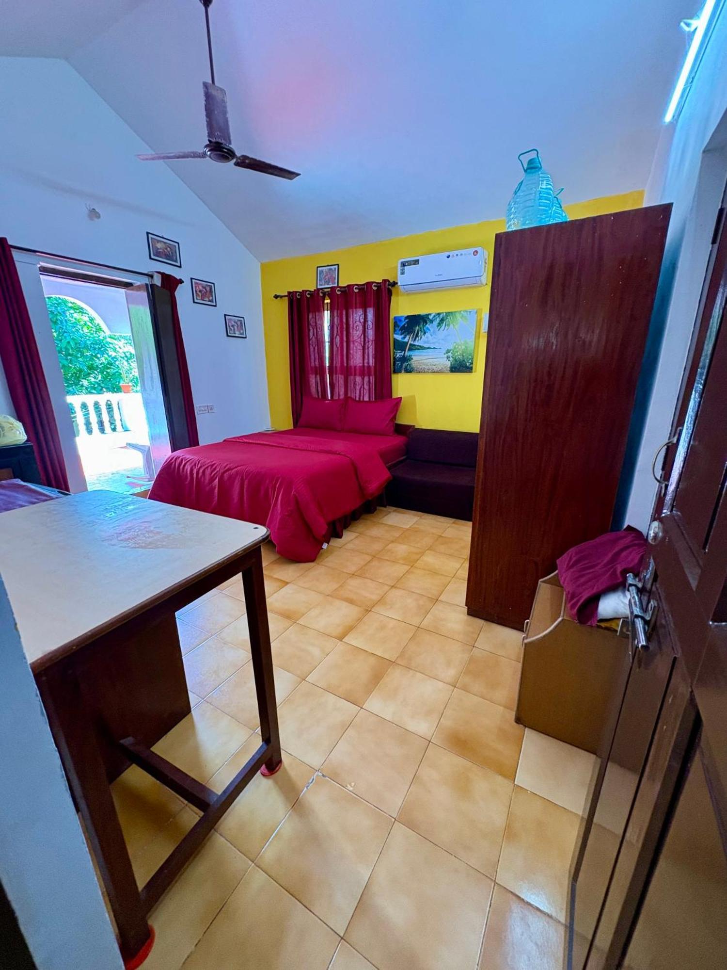 Jes Guest House Majorda Exterior foto