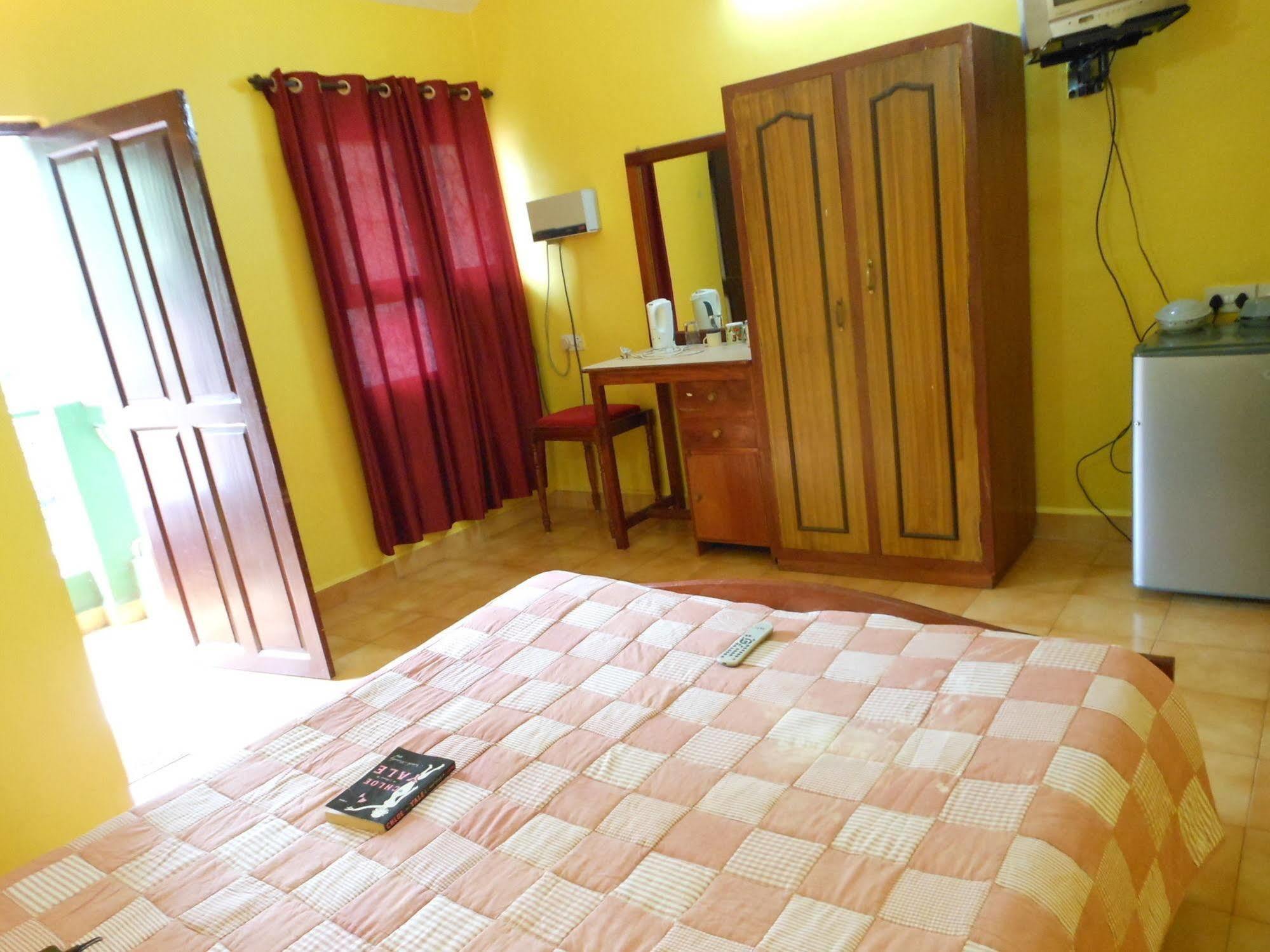 Jes Guest House Majorda Exterior foto