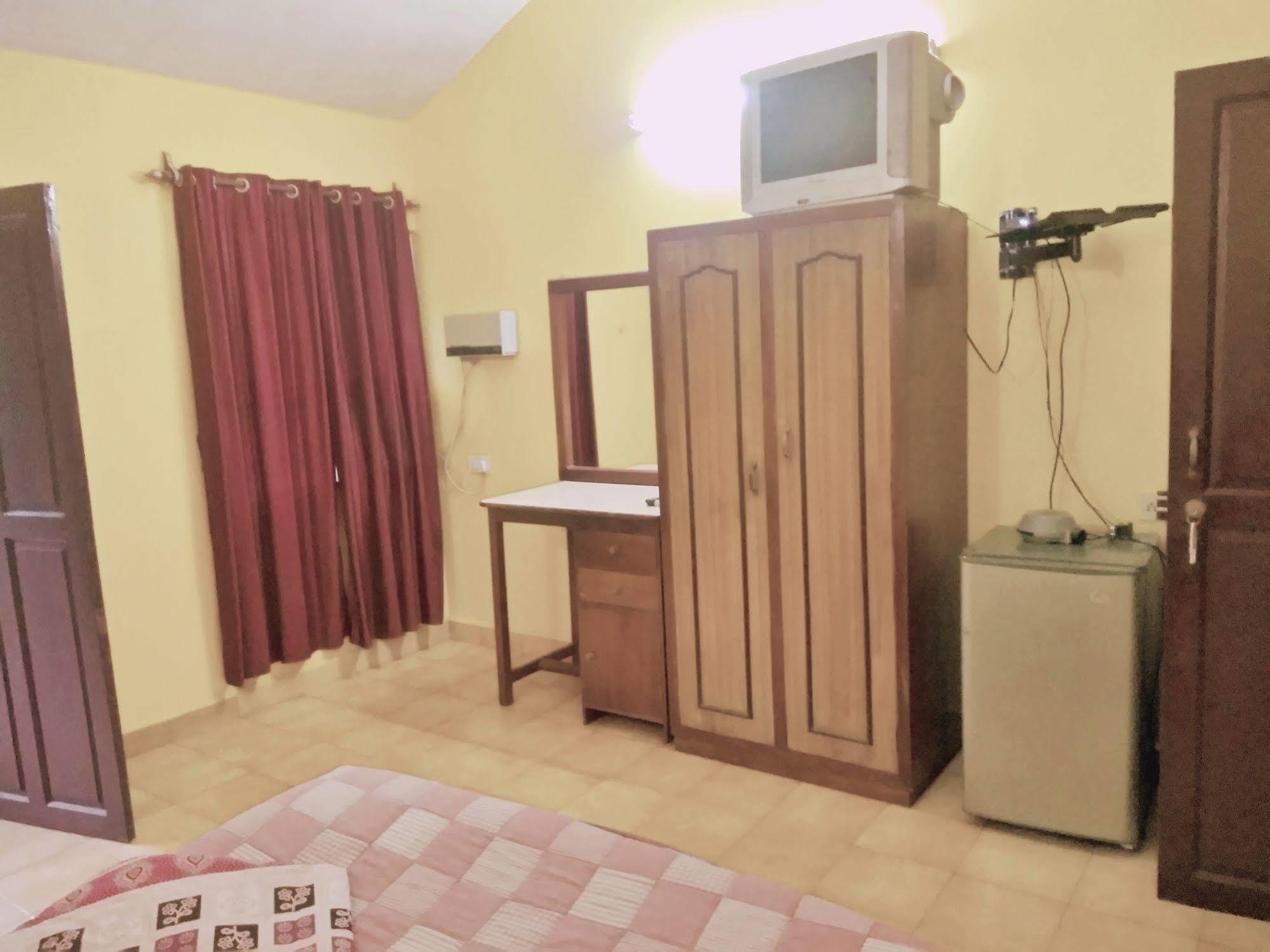Jes Guest House Majorda Exterior foto