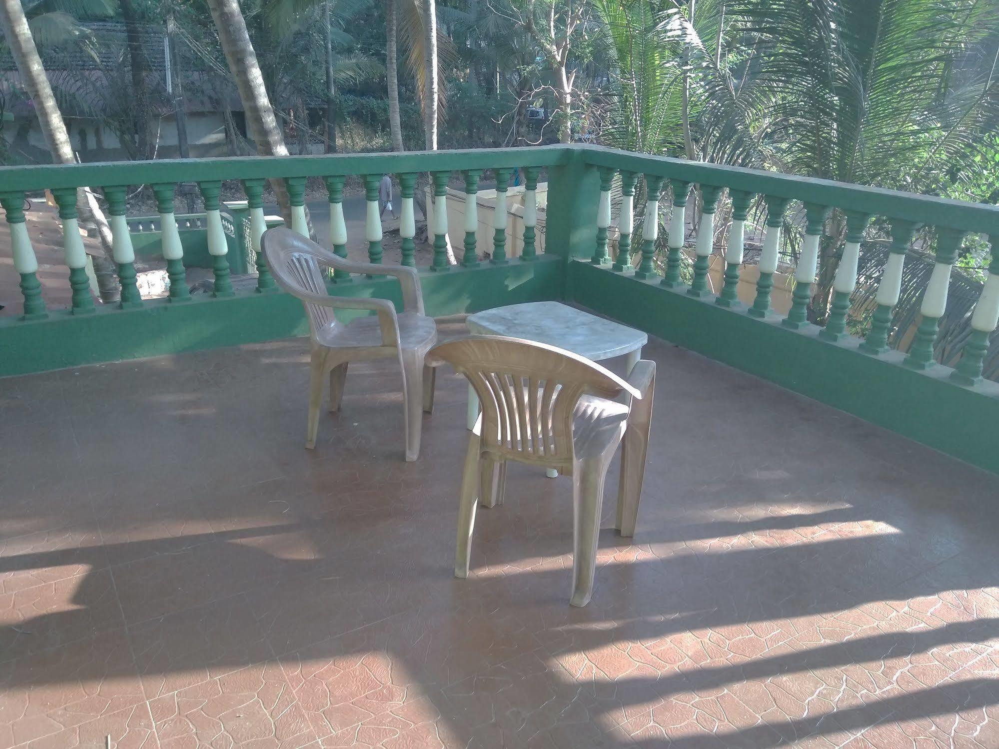 Jes Guest House Majorda Exterior foto